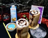 A picture of step 2 of Milk (Chocolate Milkshake).