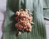 Foto langkah ke 5 dari resep Nasi Bakar Keju.