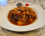 Foto del paso 5 de la receta: Chipirones guisados con calabaza, setas y gambas