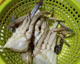 Gambar langkah 3 resipi Sup Ketam Ringkas.