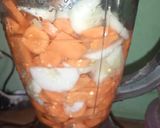 A picture of step 1 of Carrot Juice.