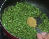 A picture of step 4 of Lilva kachori (tuvar kachori).