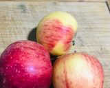 A picture of step 1 of Homemade Apple Jelly.