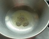 A picture of step 2 of Bhindi Masala.