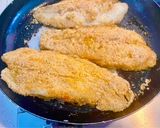 Foto del paso 3 de la receta: Filete de corvinilla frito con harina de yuca