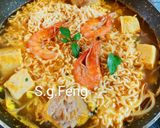 A picture of step 9 of Nanyang-Style Laksa Shrimp Noodles.