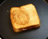 A picture of step 9 of Peanut Sandwich.