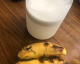 Gambar langkah 2 resipi Banana Coconut Milk.