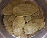Foto del paso 1 de la receta: Rollitos de nopal con queso en caldillo de jitomate