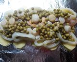 Foto del paso 3 de la receta: Merluza con mariscos en papillote