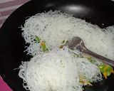 Foto langkah ke 4 dari resep Bihun Tumis Buncis.