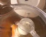 A picture of step 2 of Papaya smoothie.
