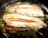 Foto del paso 2 de la receta: Lenguado al Vino