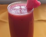 A picture of step 3 of Apple and Watermelon Juice.