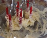 A picture of step 2 of German Butter Cookies.