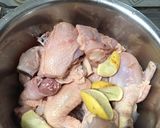 Foto langkah ke 1 dari resep Ayam ungkep lengkuas.