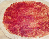 Foto del paso 5 de la receta: Pizza de espinacas, fresas y queso de cabra