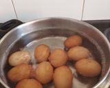 Foto del paso 1 de la receta: Huevos rellenos con mayonesa