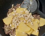 Foto langkah ke 3 dari resep PGBA47 Tumis Kentang Daging Cincang.