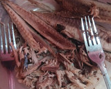 Foto langkah ke 1 dari resep Tongkol Suwir Pedas bumbu irisan.