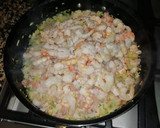 Foto del paso 2 de la receta: Spaguettis con camarones y tocino