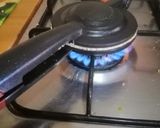A picture of step 3 of Grilled Toasted Bread.