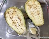 Foto del paso 1 de la receta: Berenjenas rellenas 🤑