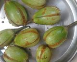A picture of step 4 of Bharva baingan.