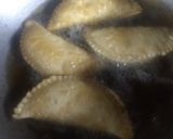 A picture of step 10 of Mawa gujiya.