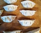 Foto del paso 5 de la receta: Gyozas de cerdo y col 🐷