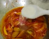 Foto langkah ke 4 dari resep Sambelan Ikan Asap Daun Kemangi.