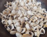 Foto del paso 2 de la receta: Champiñones salteados con jamón