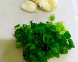 Foto langkah ke 2 dari resep Sup Kulit Ayam Tofu.