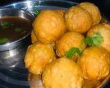 A picture of step 10 of Lilva kachori (tuvar kachori).
