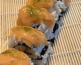 Foto langkah ke 5 dari resep Mentai Sushi Roll (bahan lokal).