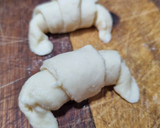 Foto del paso 6 de la receta: Medialunas ❤️