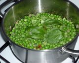 Gyömbéres-bazsalikomos zöldborsófőzelék  (liszt nélkül) recept fázis 7 fotója