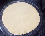 A picture of step 2 of Makki ki roti ki churi.
