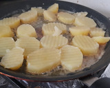 Foto del paso 1 de la receta: Papas salteadas al limón