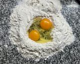 Foto del paso 1 de la receta: Pasta rellena de ricota casera con crema de champiñones