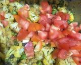 A picture of step 3 of Gobhi Matar masala.