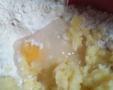 Foto langkah ke 2 dari resep Donat Kentang.