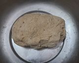 A picture of step 4 of Cheesy pizza sauce paratha.