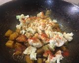 A picture of step 5 of Aloo Gobhi.