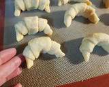 Foto del paso 5 de la receta: Medialunas de manteca muy fáciles