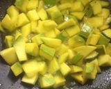 A picture of step 1 of Raw mango (Launji).