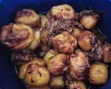 A picture of step 3 of Roast Chicken with Oven-Roasted Potatoes.