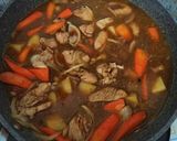 Foto langkah ke 4 dari resep Semur Ayam Kecap Kentang Wortel.