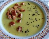 Vegán sajtos-hagymakrémleves Téné recept fázis 3 fotója