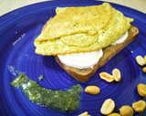 Foto del paso 4 de la receta: Sándwich de tortilla de pesto de cacahuetes con queso de cabra